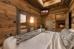 Soaky Mountain Lodge