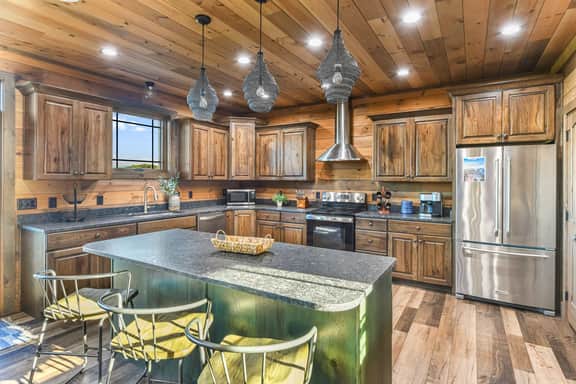 Soaky Mountain Lodge